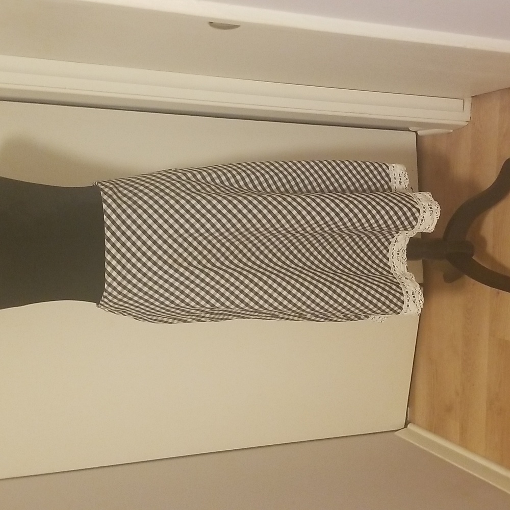 STELLA FOREST SKIRT SIZE 40 (6)